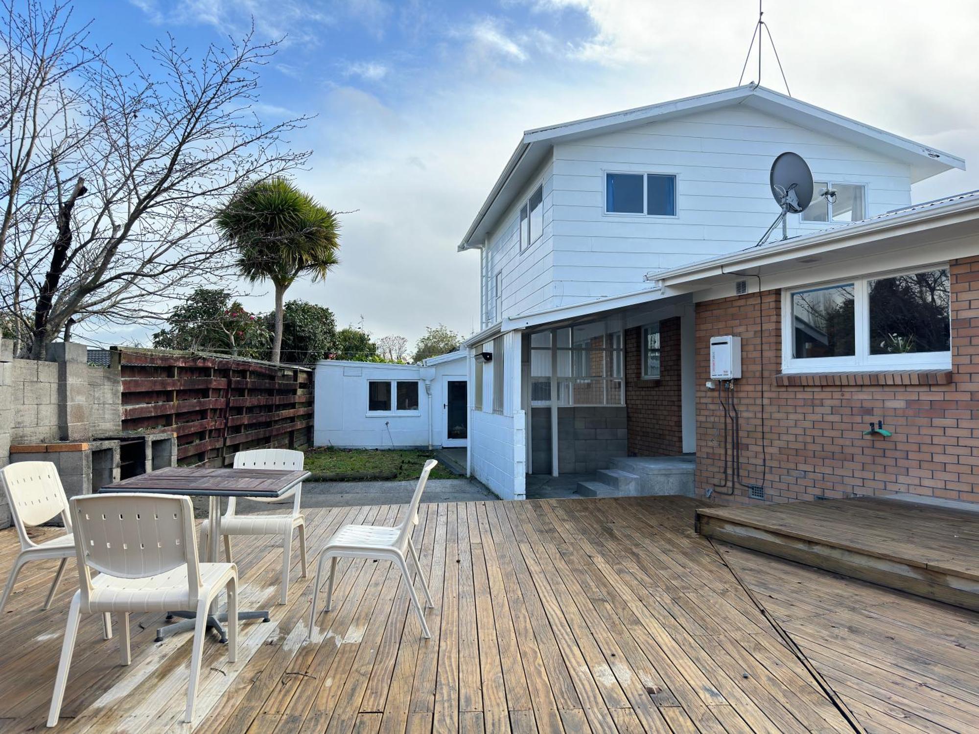 Quiet, Private And 5-Bedroom Holiday House ハミルトン エクステリア 写真